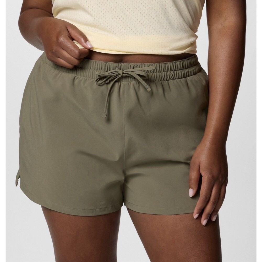 Columbia Women's Bogata Bay Shorts Plus Size 2X Green Hiking Outdoor Quick Dry